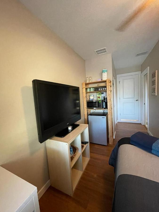 Quaint Guest Room Close To Siesta Key Sarasota Esterno foto