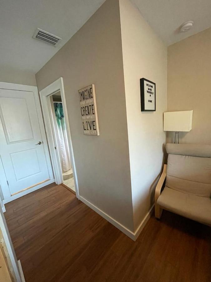 Quaint Guest Room Close To Siesta Key Sarasota Esterno foto